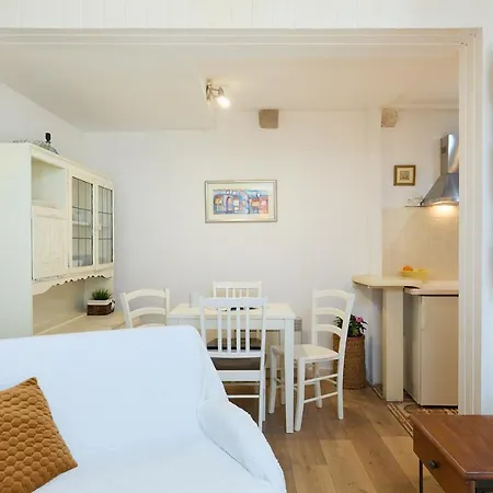 Apartment Old Town *